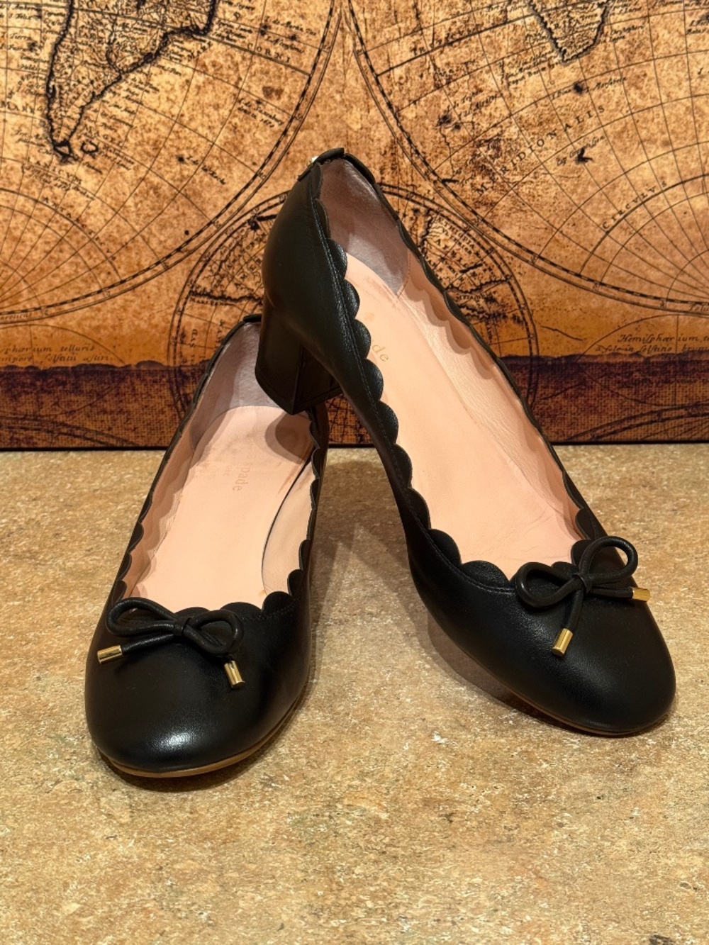 kates spade New York - "YASIM" Scalloped Block Heel Pumps - Women's Size 10.5
